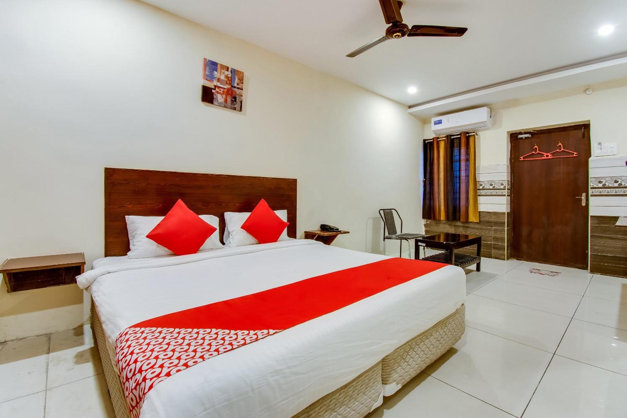 Hotel Oyo Akshaya Nest Vijayawāda Exteriér fotografie