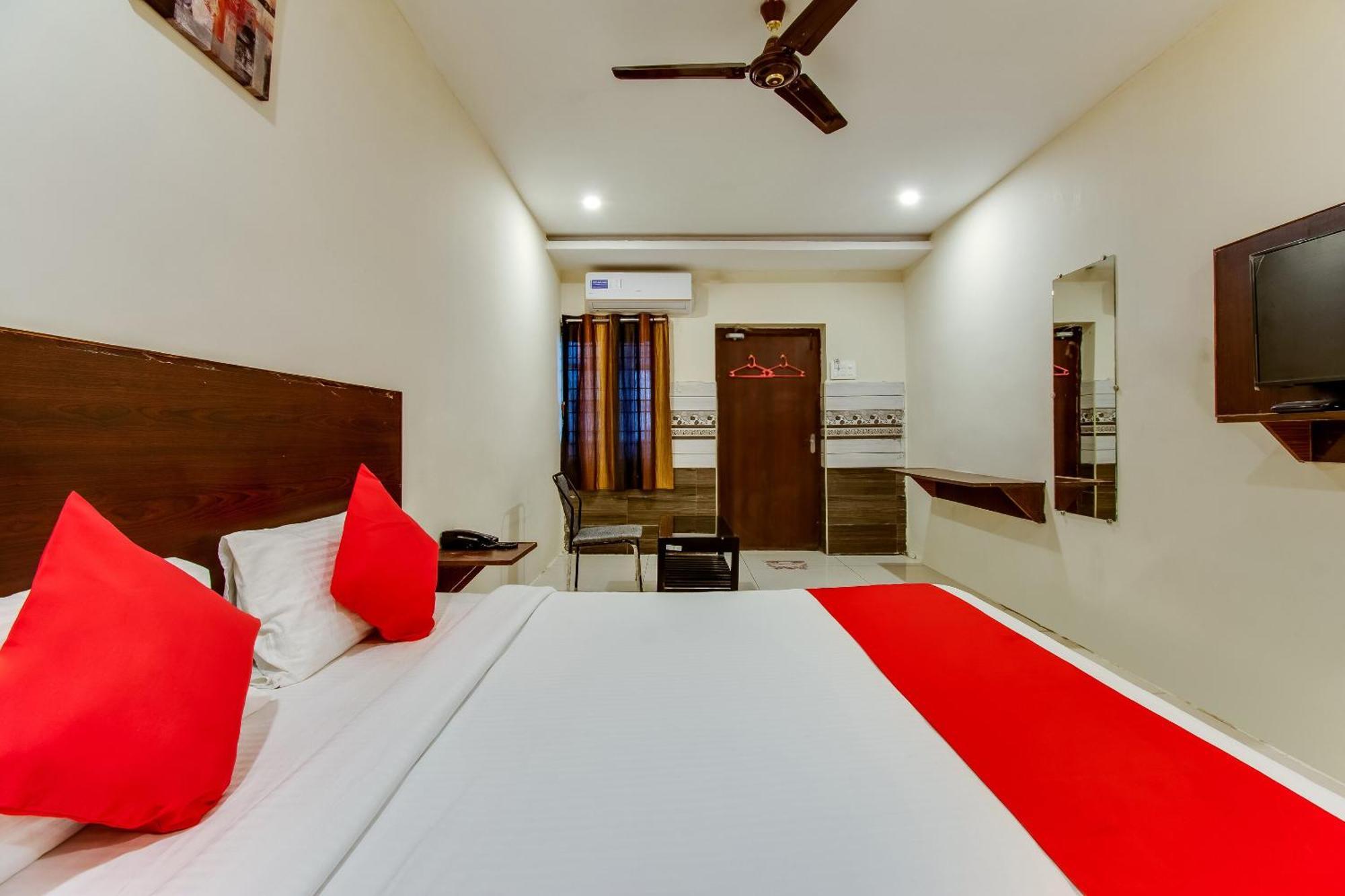 Hotel Oyo Akshaya Nest Vijayawāda Exteriér fotografie