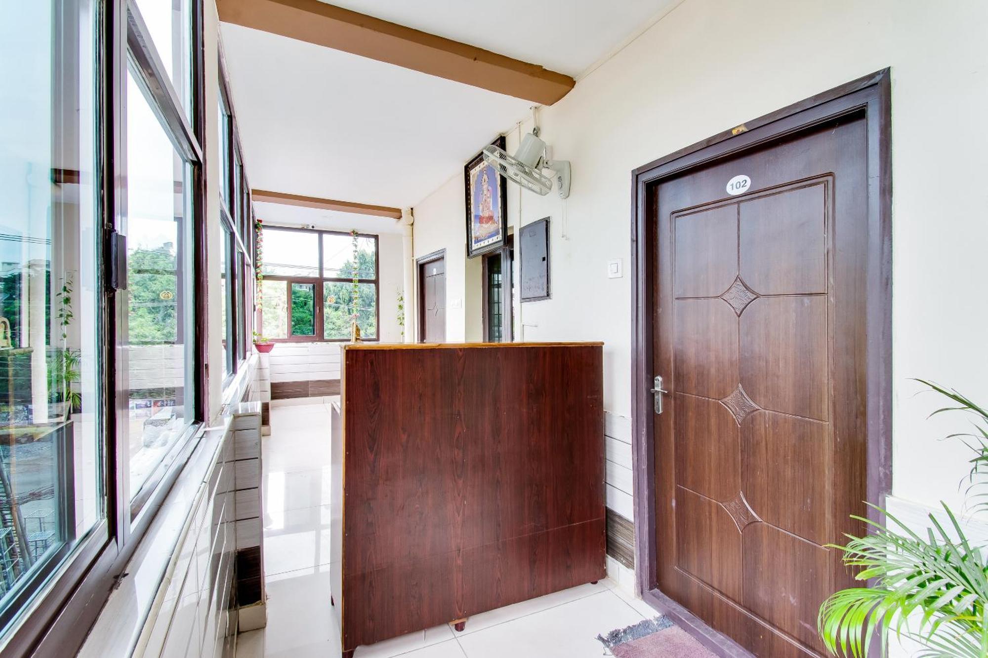 Hotel Oyo Akshaya Nest Vijayawāda Exteriér fotografie
